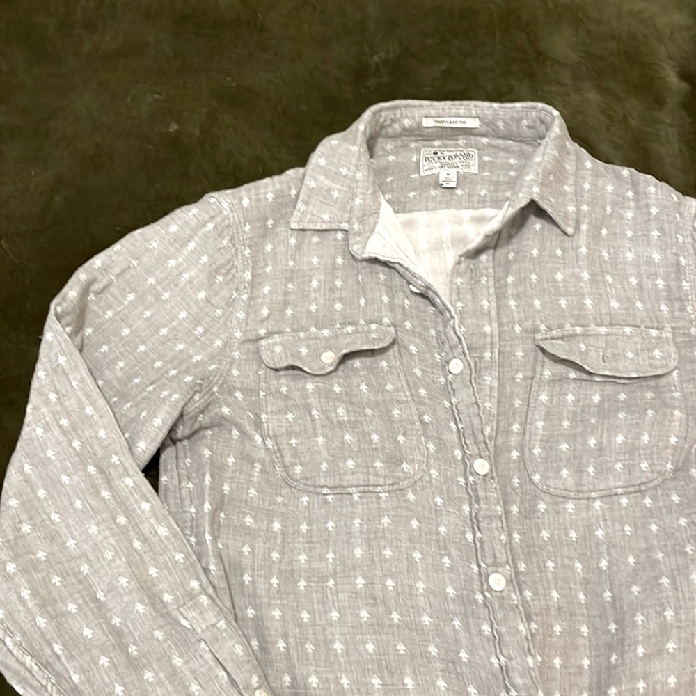 Lucky brand soft, cotton linen long sleeve shirt, size medium, like new